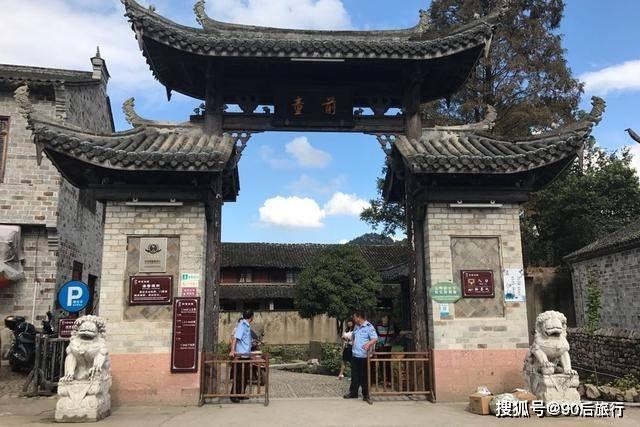 贵阳10万网约车司机,每天不足10单,收入161元